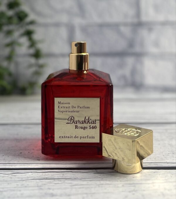 ادکلن باکارات رژ قرمز فرگرانس