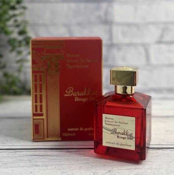 ادکلن باکارات رژ قرمز فرگرانس